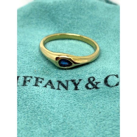 TIFFANY & CO. Blue Pear Shape Sapphire 18k Yellow Gold Authentic